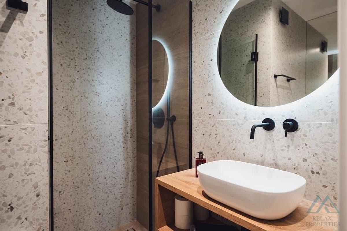 Vila s dvoma apartmánmi a bazénom, Rogoznica – Dalmácia - foto 15