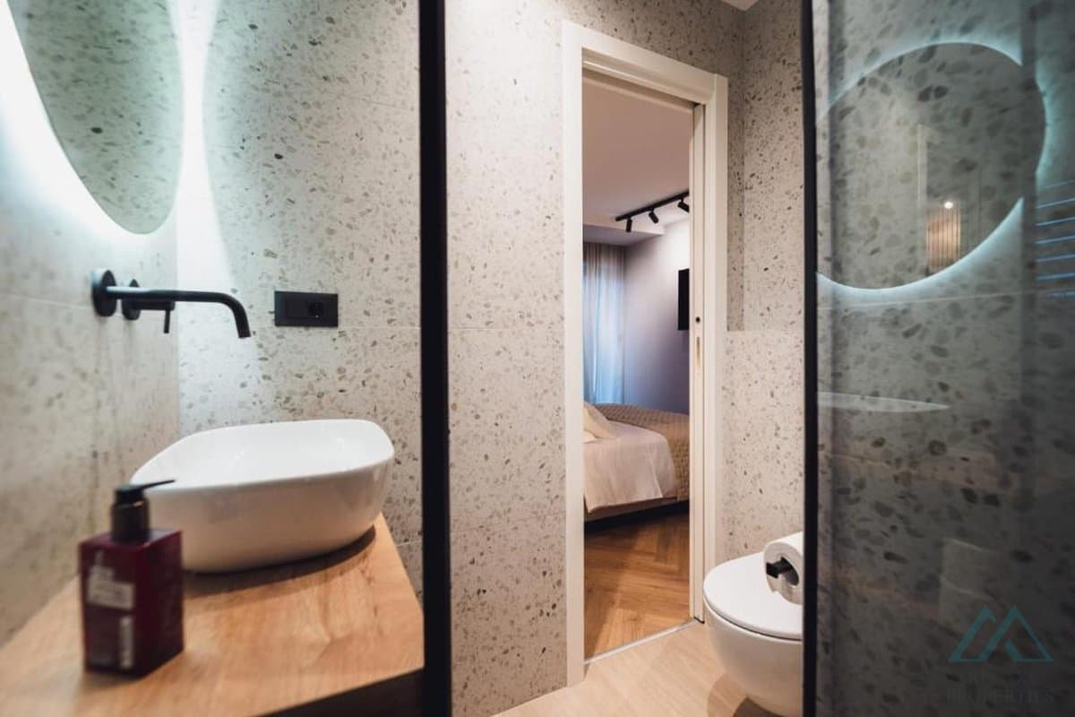 Vila s dvoma apartmánmi a bazénom, Rogoznica – Dalmácia - foto 16