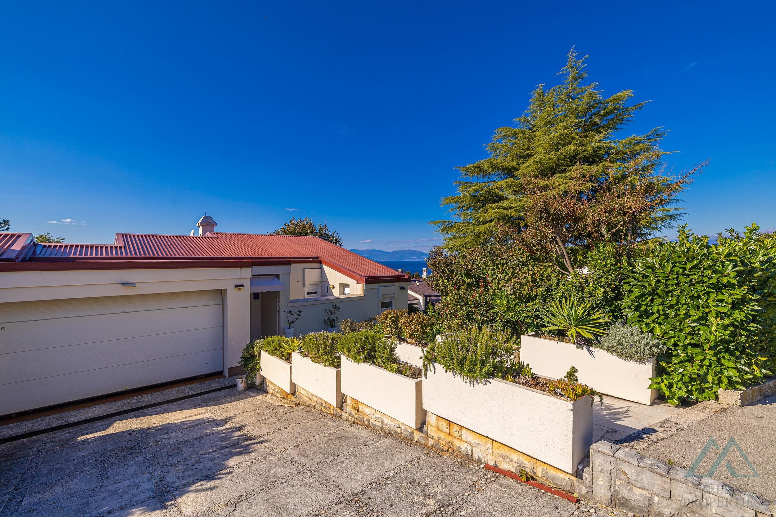 Dom s výhľadom na more a záhradou, 400m od mora, Njivice, ostrov Krk - 3