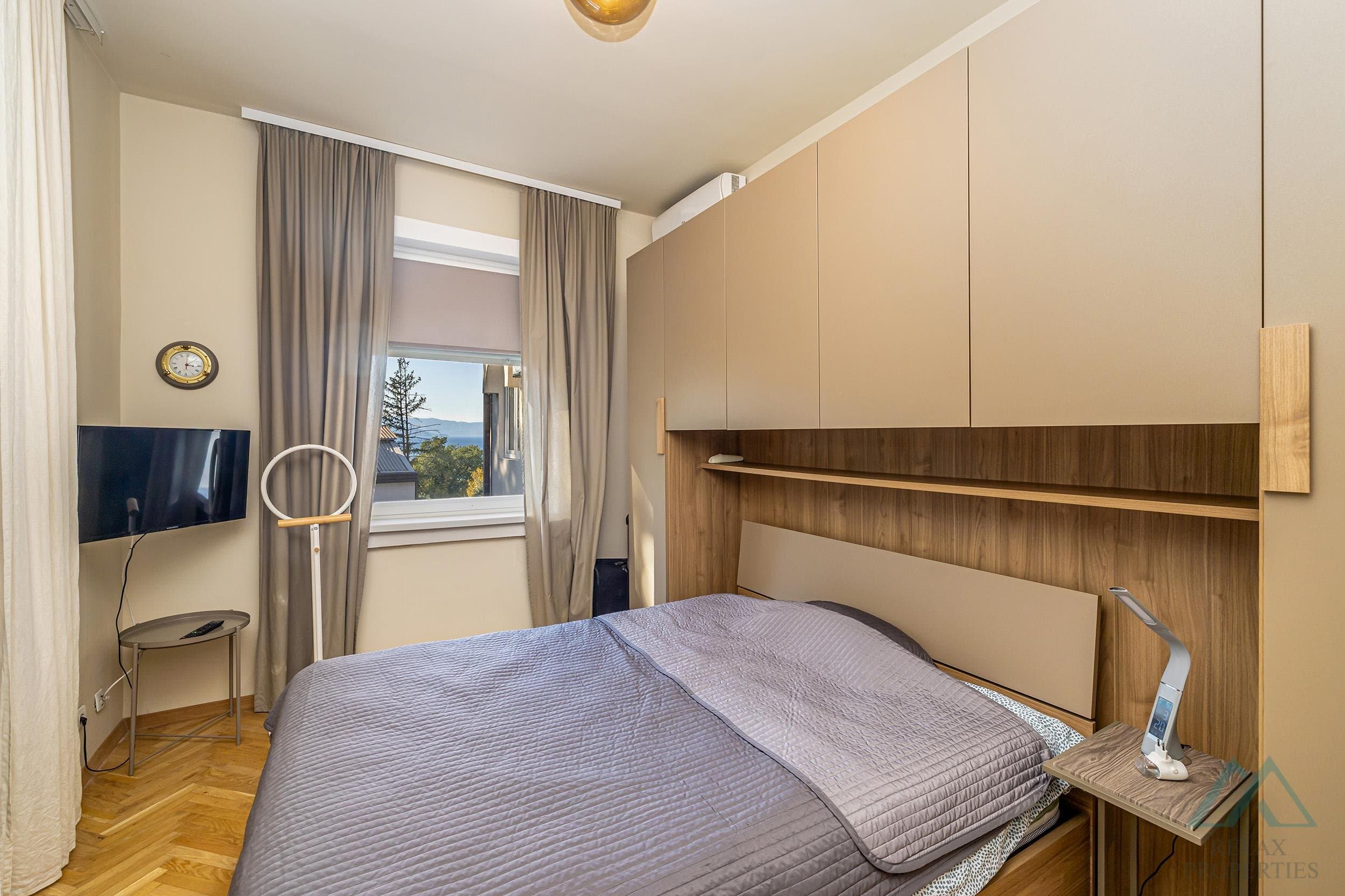 Dom s výhľadom na more a záhradou, 400m od mora, Njivice, ostrov Krk - foto 31