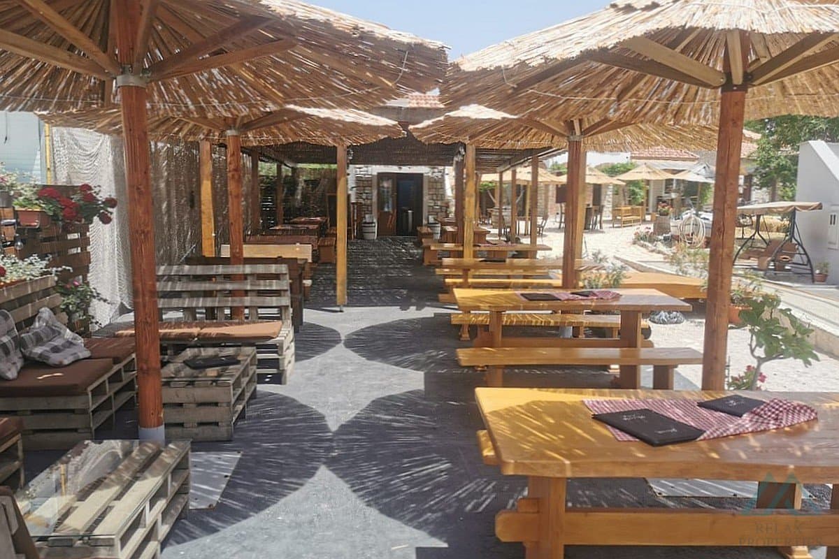 Turistický komplex pri mori – etno dedinka, Vodice, prvá línia pri mori - 5