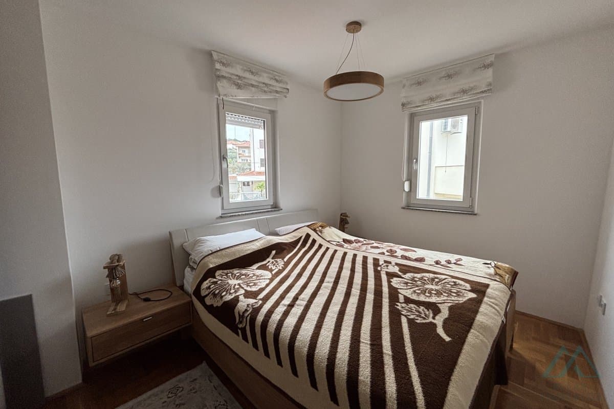 3-izbový apartmán s moderným zariadením – Čiovo, Okrug Gornji, len 120 m od mora - foto 11