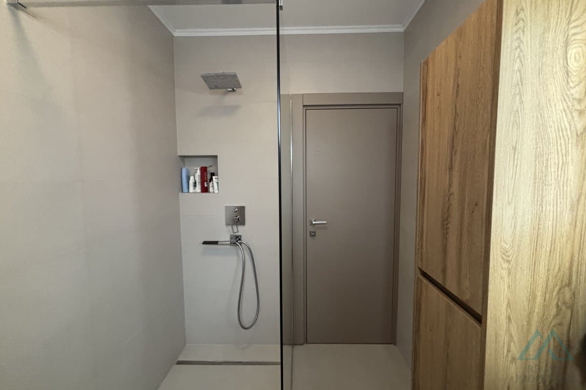 3-izbový apartmán s moderným zariadením – Čiovo, Okrug Gornji, len 120 m od mora - foto 16