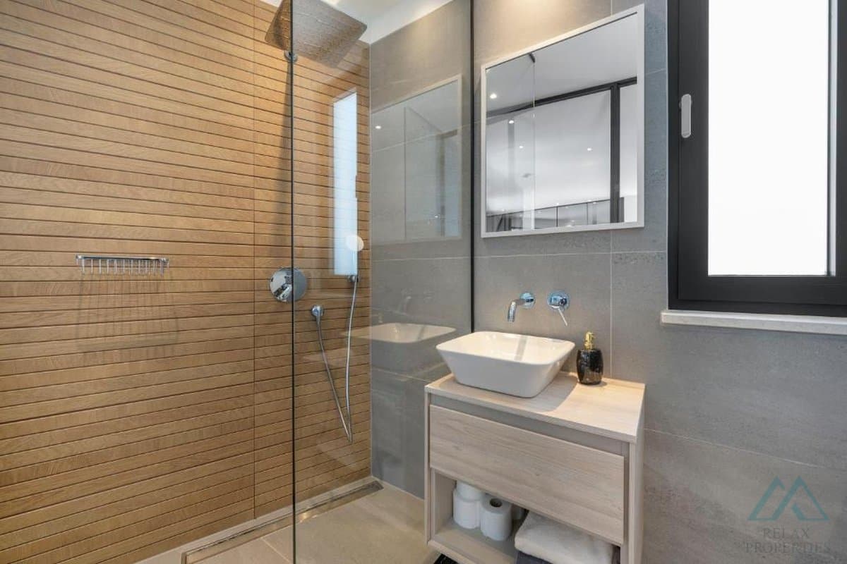 Luxusná vila s bazénom a otvoreným výhľadom na more – Čiovo, Dalmácia - foto 11