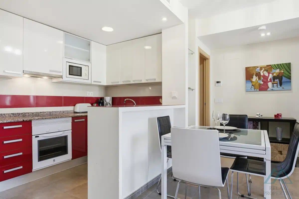 3-izbový apartmán na najvyššom poschodí, s panoramatickým výhľadom na more, 74 m², v Azul Beach, La Mata, exkluzívna ponuka - foto 13