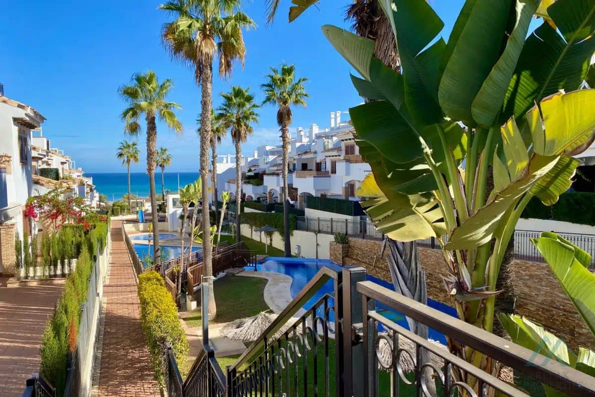 3-izbový apartmán na najvyššom poschodí, s panoramatickým výhľadom na more, 74 m², v Azul Beach, La Mata, exkluzívna ponuka - foto 2