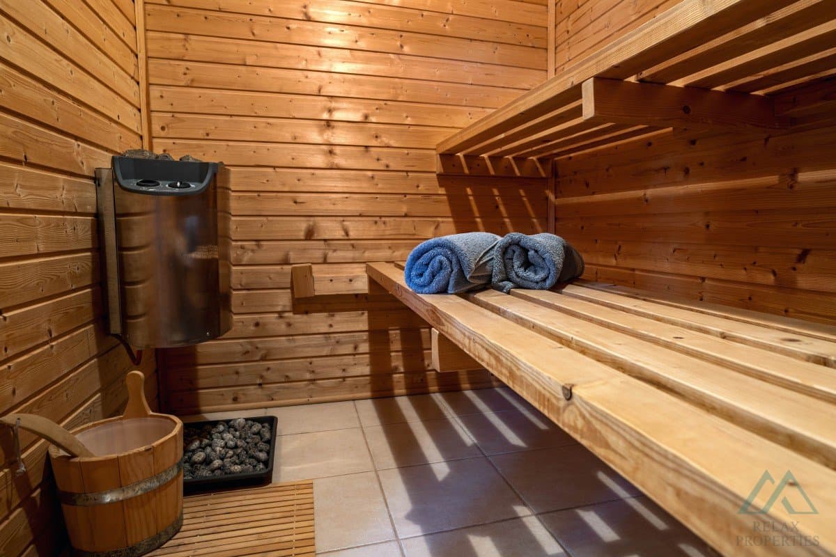 Rekreačný dom s bazénom, saunou a výhľadom na more – ostrov Hvar, 150 m od mora - foto 15