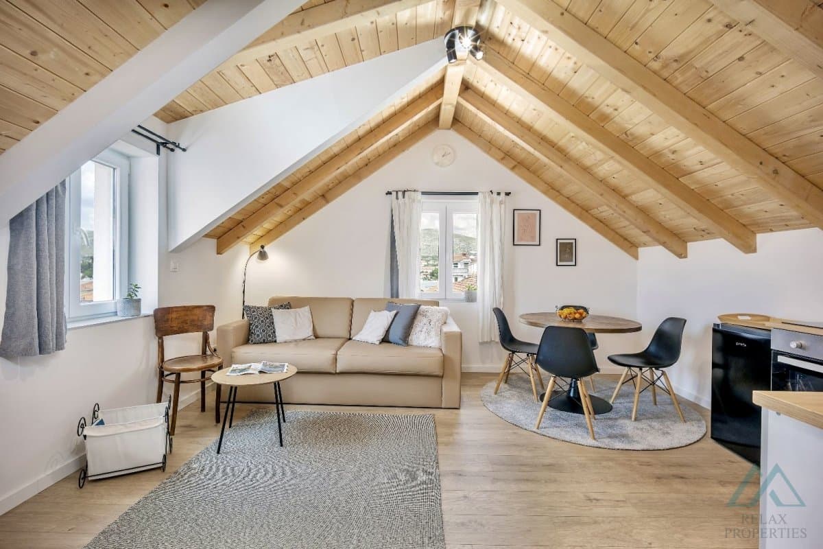 Moderný apartmánový dom so 6 jednotkami – Trogir, 150 m od mora, výborná investícia - foto 9