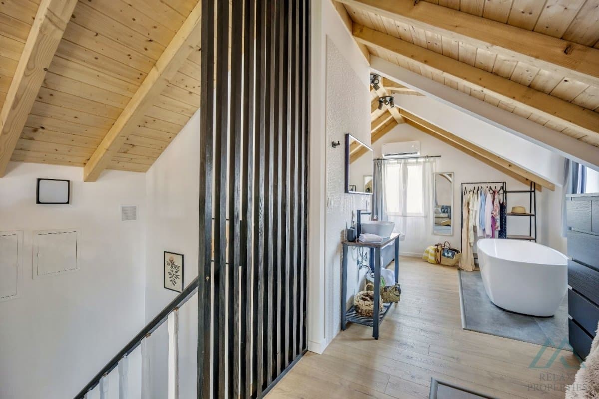 Moderný apartmánový dom so 6 jednotkami – Trogir, 150 m od mora, výborná investícia - foto 12