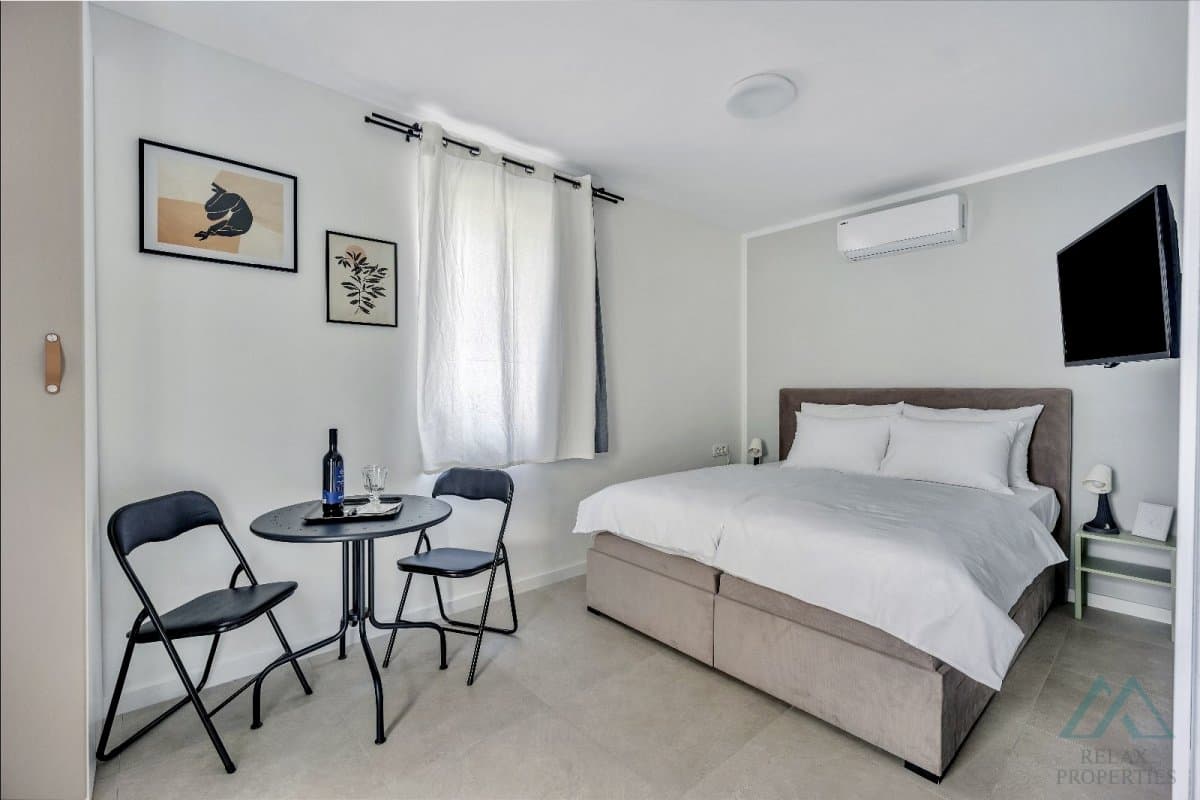 Moderný apartmánový dom so 6 jednotkami – Trogir, 150 m od mora, výborná investícia - foto 19