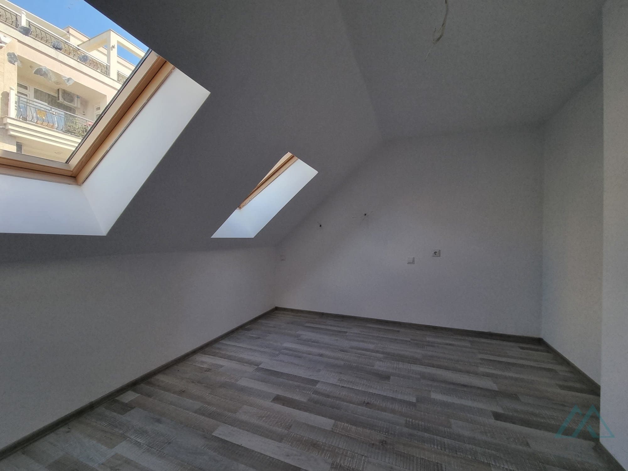Novostavba 2-izbový apartmán 70 m² s terasou, Villa Venezia, Sveti Vlas, 450 m od pláže - foto 9