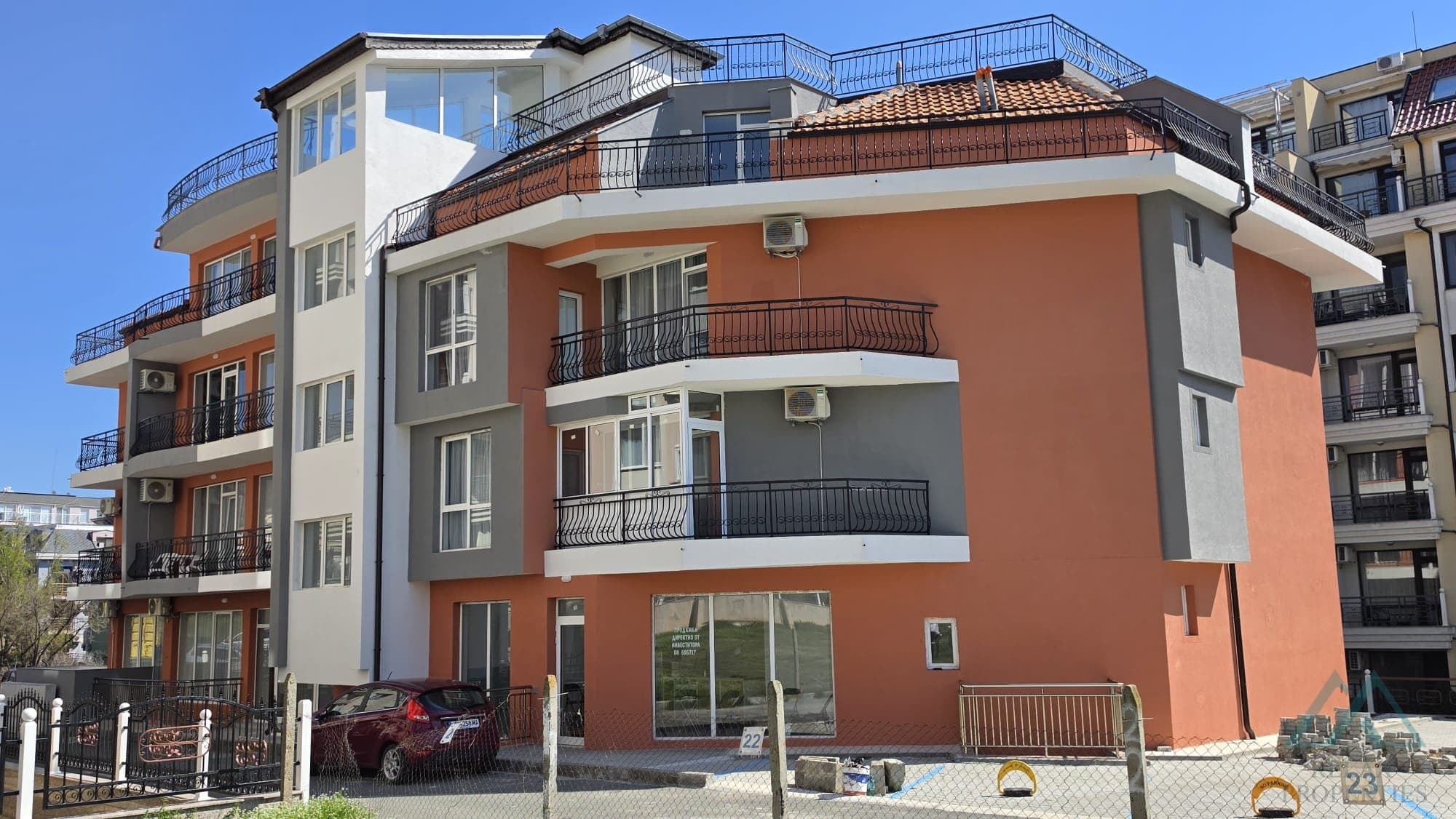 Novostavba 2-izbový apartmán 70 m² s terasou, Villa Venezia, Sveti Vlas, 450 m od pláže - foto 14