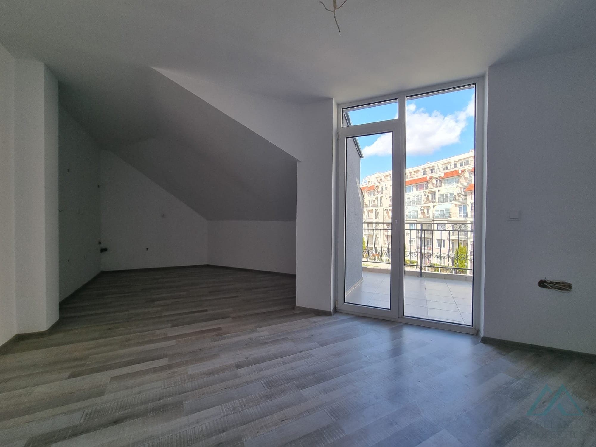 Novostavba 2-izbový apartmán 70 m² s terasou, Villa Venezia, Sveti Vlas, 450 m od pláže - foto 7