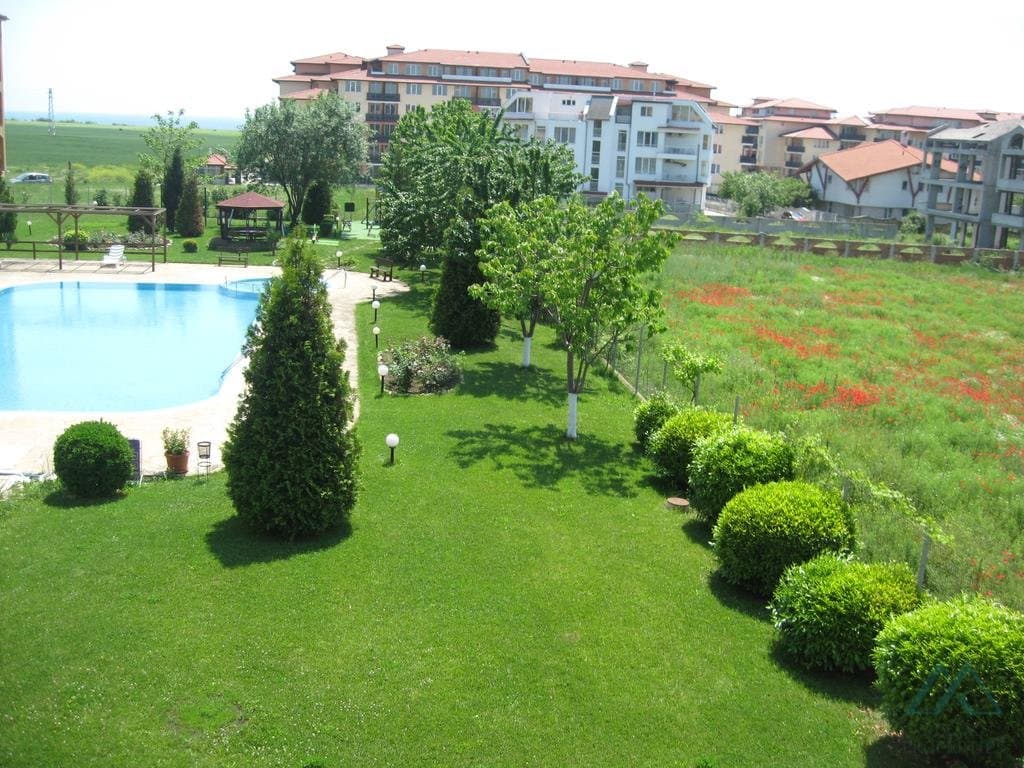 2-izbový apartmán s výhľadom na bazén – Chateau Aheloy 1, Aheloy, 500 m od pláže - foto 2