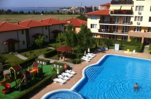 2-izbový apartmán s výhľadom na bazén – Chateau Aheloy 1, Aheloy, 500 m od pláže - foto 1