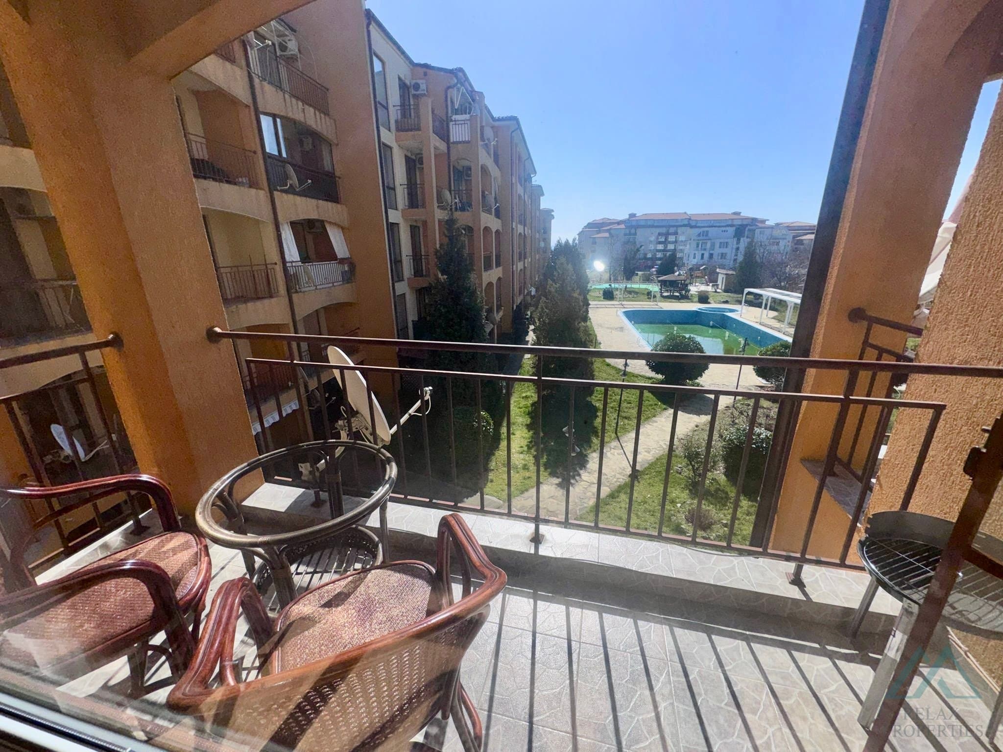 2-izbový apartmán s výhľadom na bazén – Chateau Aheloy 1, Aheloy, 500 m od pláže - foto 18