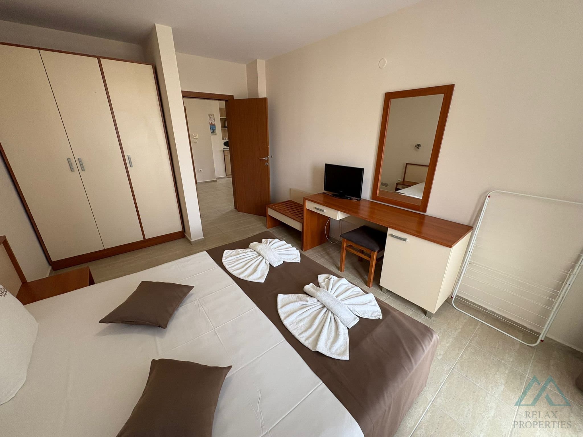 3-izbový apartmán s výhľadom na bazén – Hotel Karlovo, Slnečné pobrežie, len 150 m od pláže - foto 15