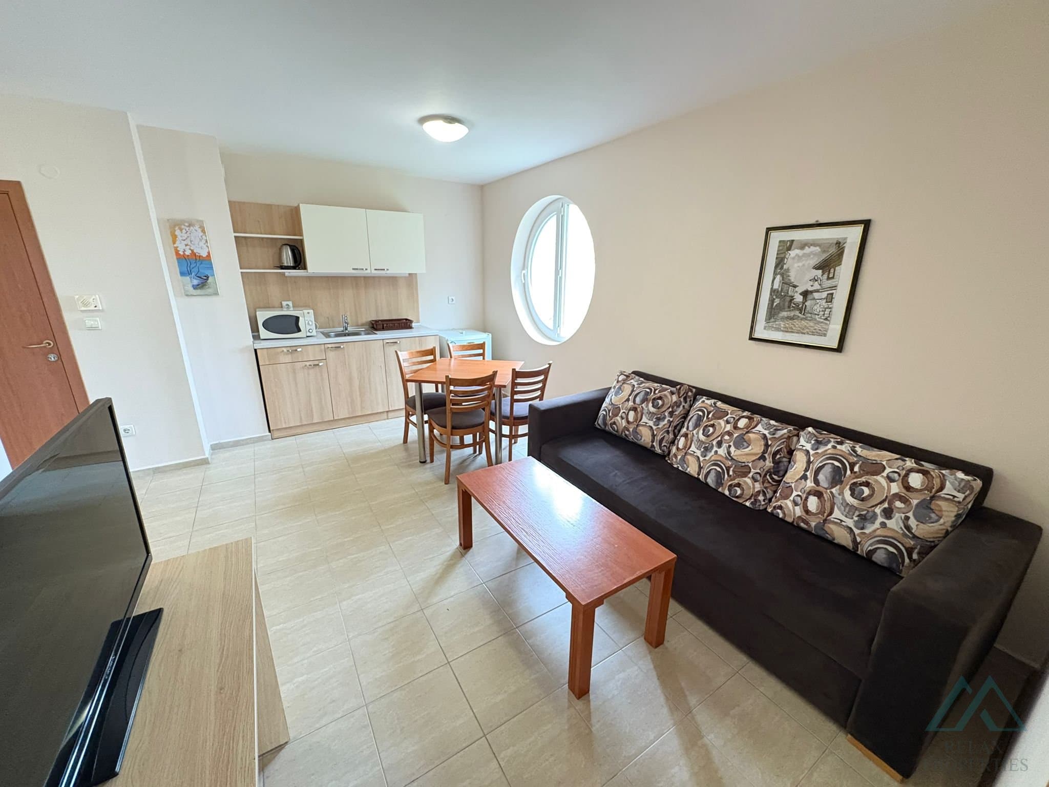 3-izbový apartmán s výhľadom na bazén – Hotel Karlovo, Slnečné pobrežie, len 150 m od pláže - foto 8