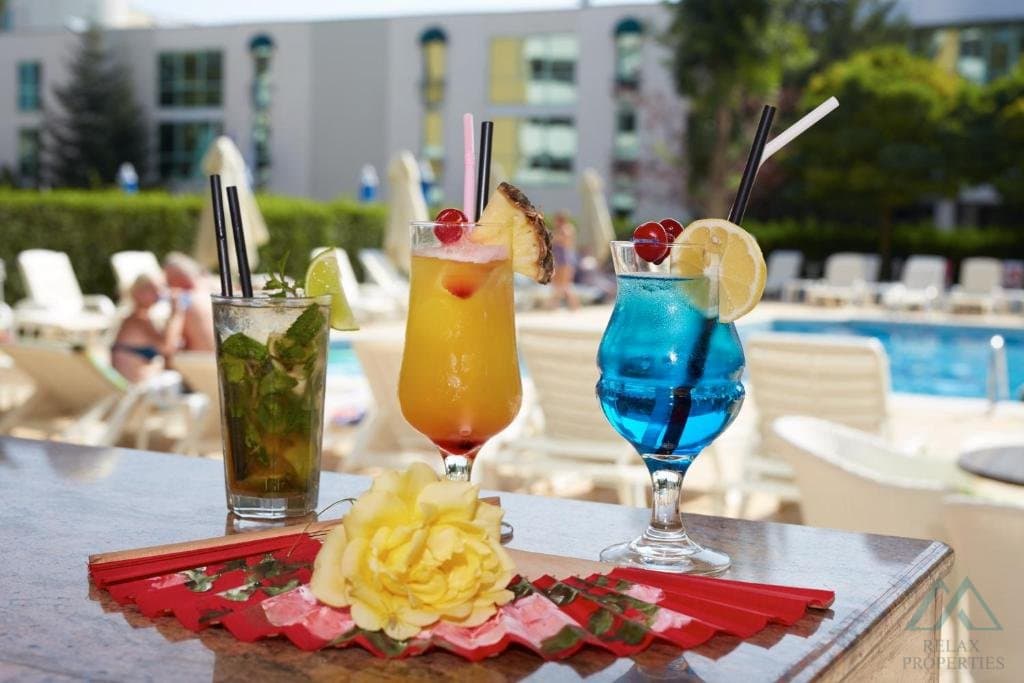 3-izbový apartmán s výhľadom na bazén – Hotel Karlovo, Slnečné pobrežie, len 150 m od pláže - foto 41