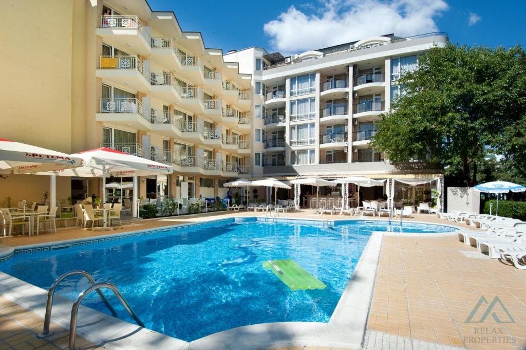 3-izbový apartmán s výhľadom na bazén – Hotel Karlovo, Slnečné pobrežie, len 150 m od pláže - foto 43