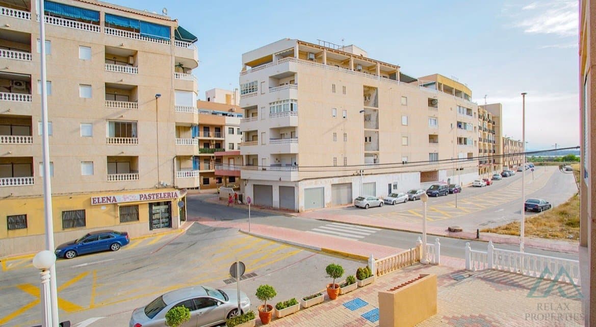 Apartmán v La Mata – Torrevieja, 250 m od pláže, komunitný bazén, investičná príležitosť - foto 25