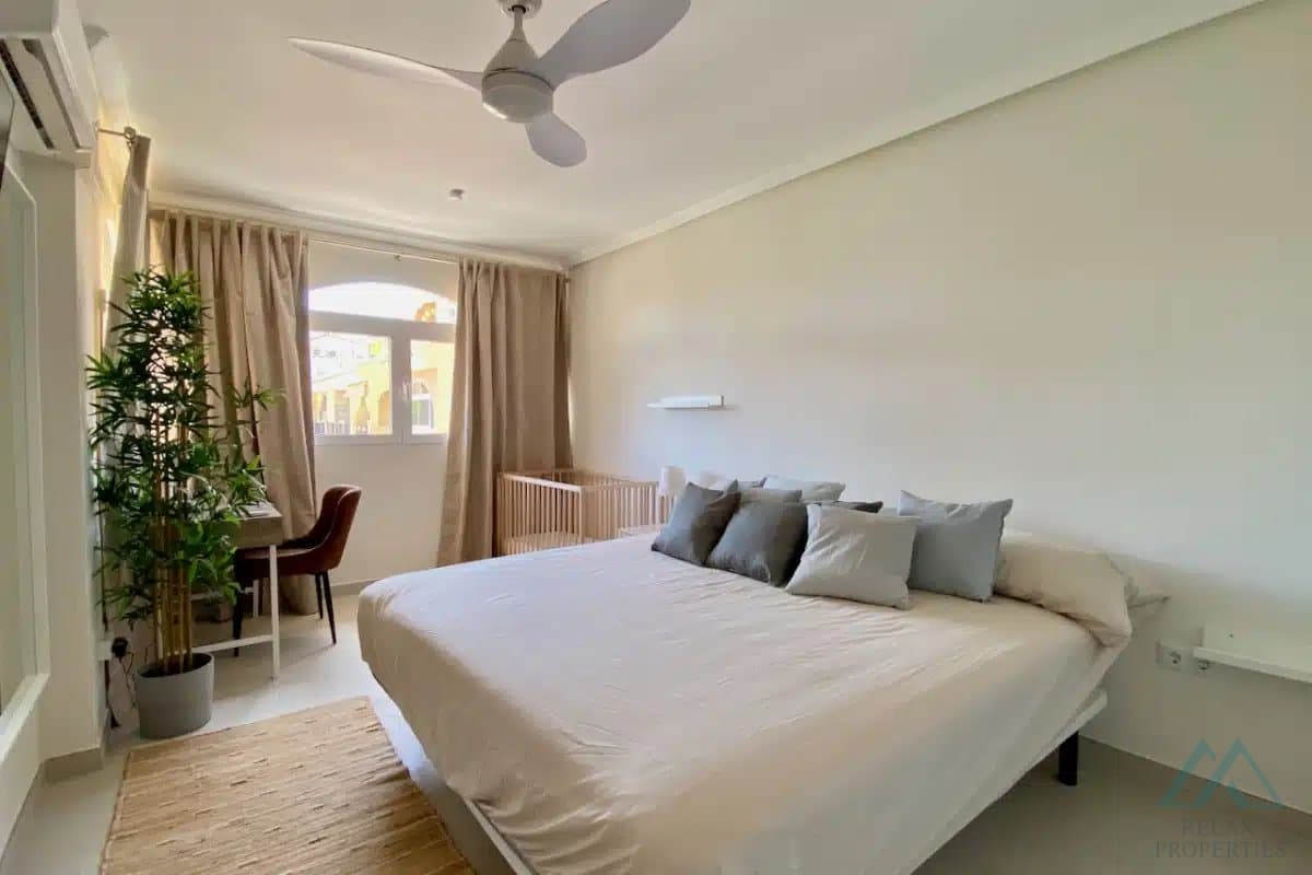 Radový dom s terasou, bazénom v Orihuela Costa - foto 8