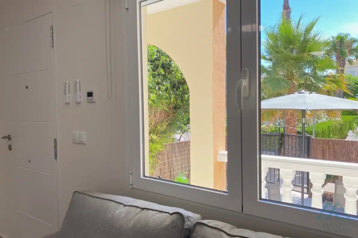 Radový dom s terasou, bazénom v Orihuela Costa - foto 7