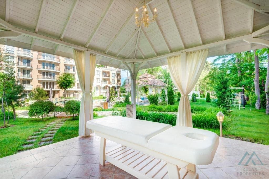 Luxusný 2-izbový apartmán s garážovým parkovaním, Venera Palace, 350m od mora, Slnečné pobrežie - foto 18