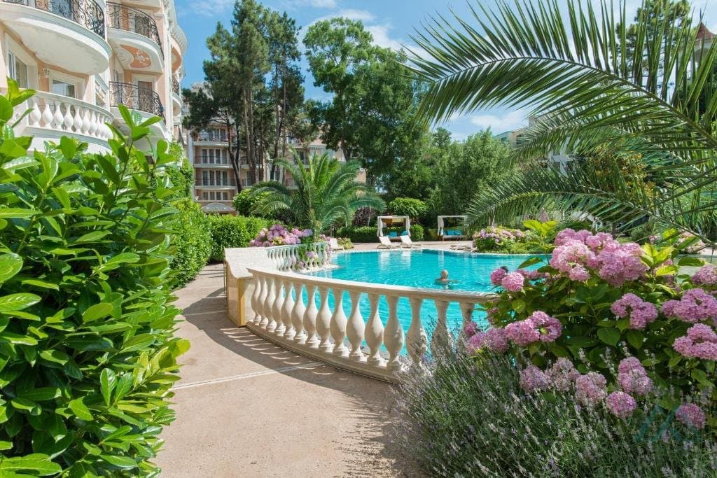 Luxusný 2-izbový apartmán s garážovým parkovaním, Venera Palace, 350m od mora, Slnečné pobrežie - foto 14