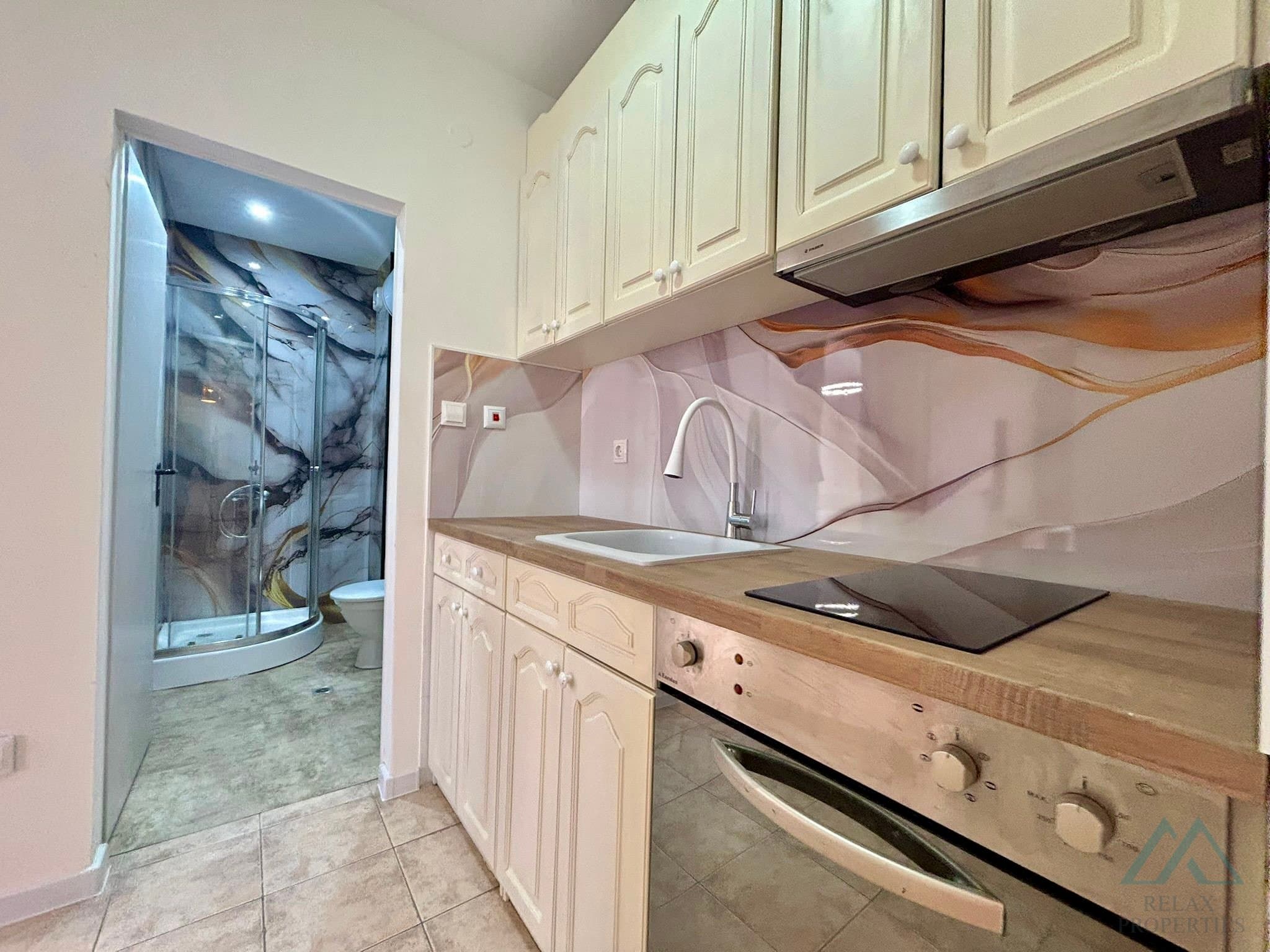 3 izbový apartmán s bazénom 300m od mora, Sveti Vlas - foto 7