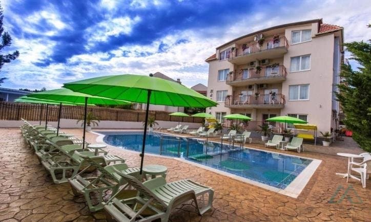 3 izbový apartmán s bazénom 300m od mora, Sveti Vlas - foto 23