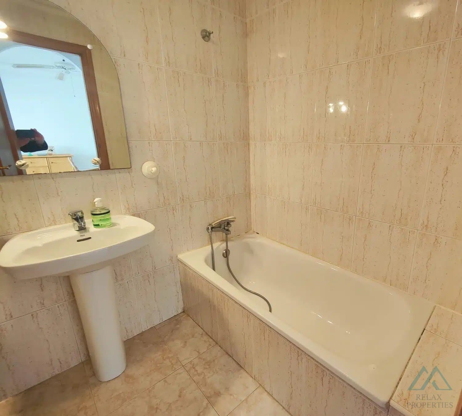 Apartmán s bazénom a terasou len 150 m od pláže La Mata, Torrevieja - foto 11