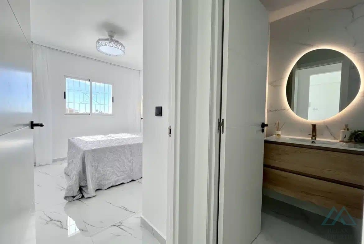 Penthouse po rekonštrukcii s výhľadom na more – Playa Flamenca, Zenia Star 1 - foto 12