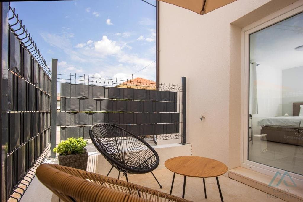 Moderný apartmánový dom so 6 jednotkami – Trogir, 150 m od mora, výborná investícia - foto 26