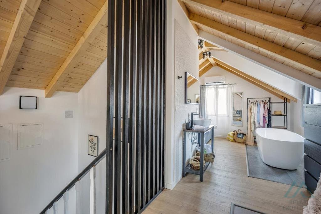 Moderný apartmánový dom so 6 jednotkami – Trogir, 150 m od mora, výborná investícia - foto 30