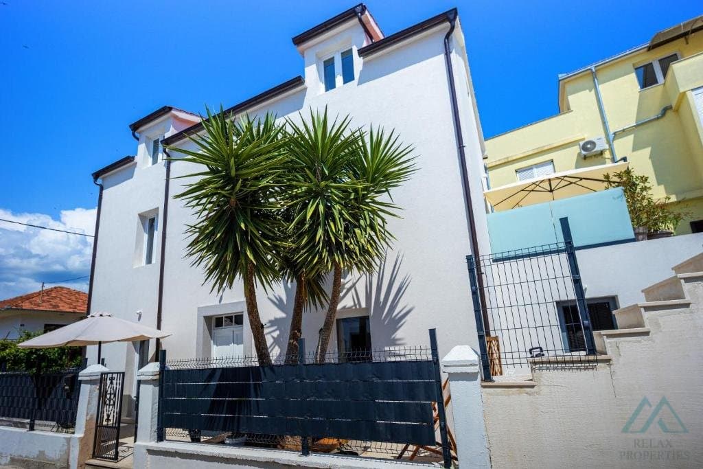 Moderný apartmánový dom so 6 jednotkami – Trogir, 150 m od mora, výborná investícia - foto 32