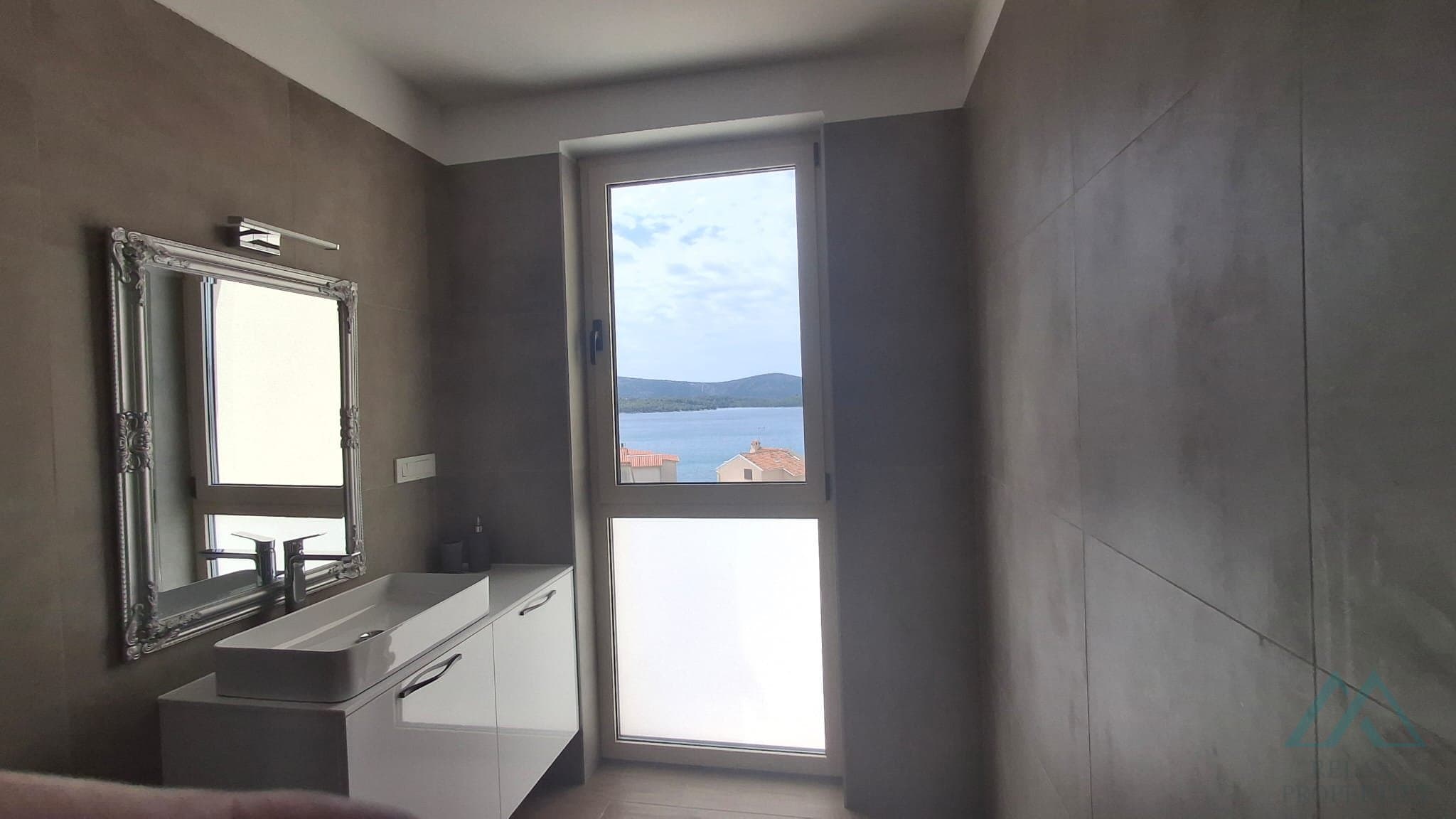 Luxusná novostavba modernej vily s bazénom a výhľadom na more – Žaborić, Chorvátsko - foto 17