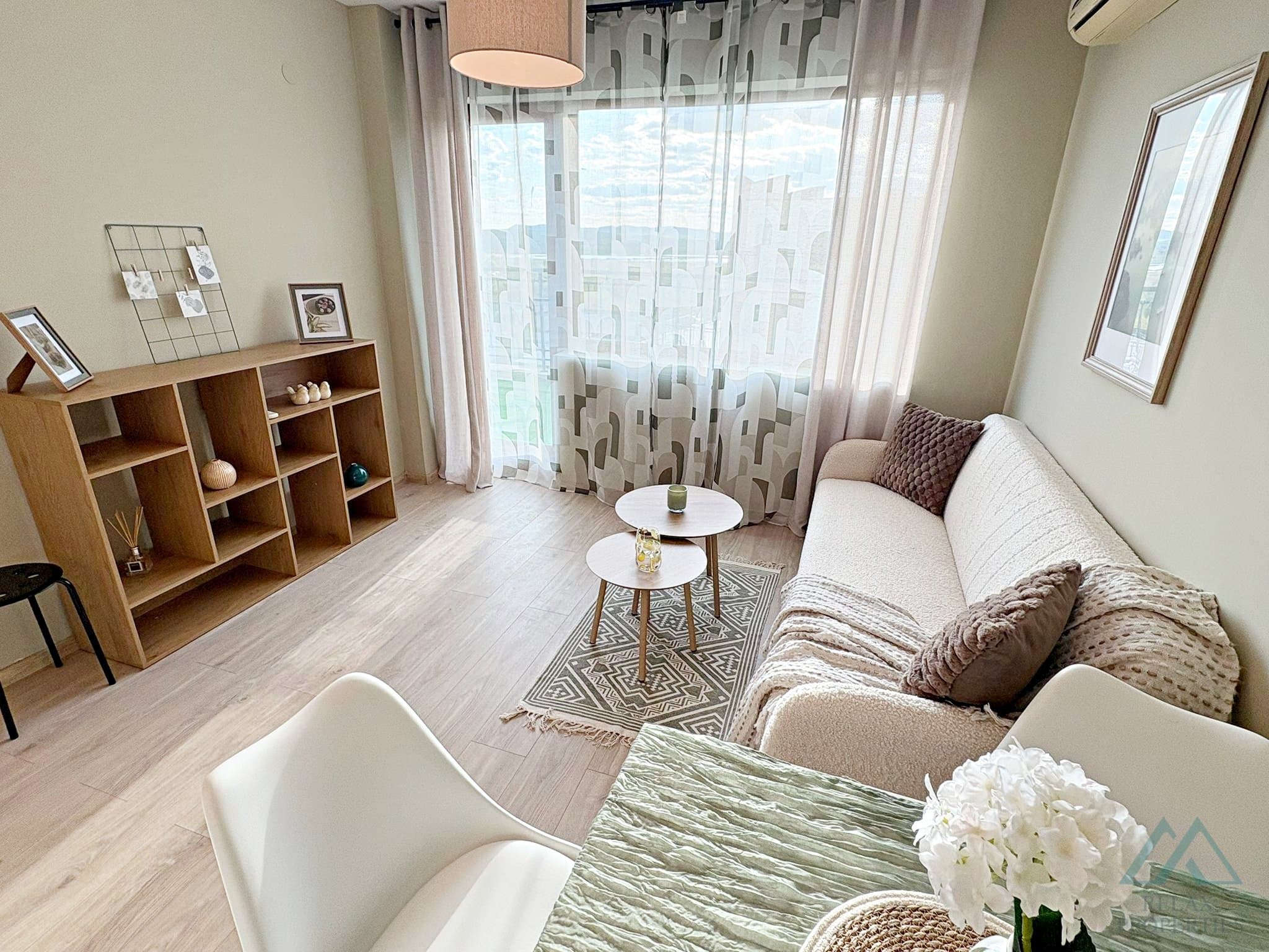 Priestranný 2 izbový apartmán v komplexe Amadeus 5, 720m od mora, Slnečné pobrežie - foto 16
