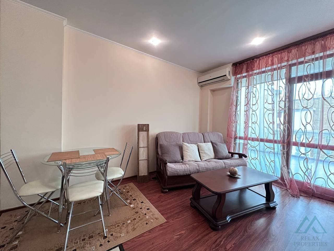 Veľký 3 izbový apartmán s terasou a výhľadom na more, Hotel Babylon, 120m od mora, Slnečné pobrežie - foto 6