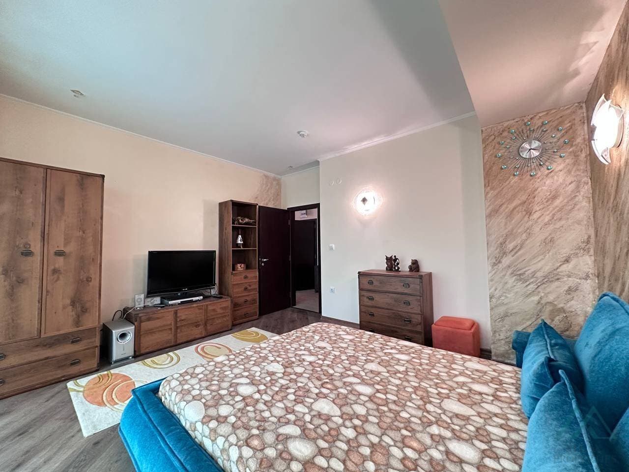 Veľký 3 izbový apartmán s terasou a výhľadom na more, Hotel Babylon, 120m od mora, Slnečné pobrežie - foto 8