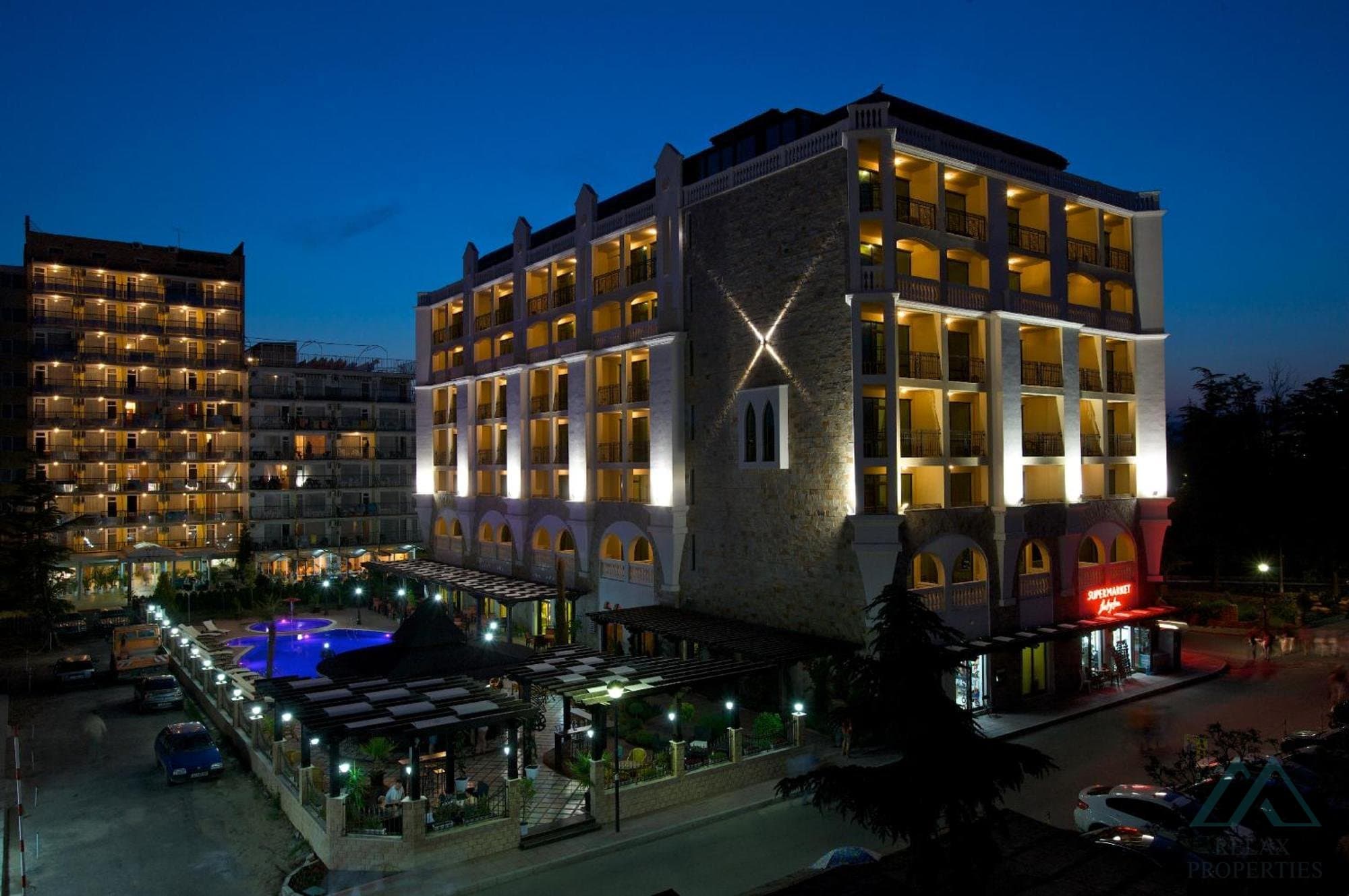 Veľký 3 izbový apartmán s terasou a výhľadom na more, Hotel Babylon, 120m od mora, Slnečné pobrežie - foto 25