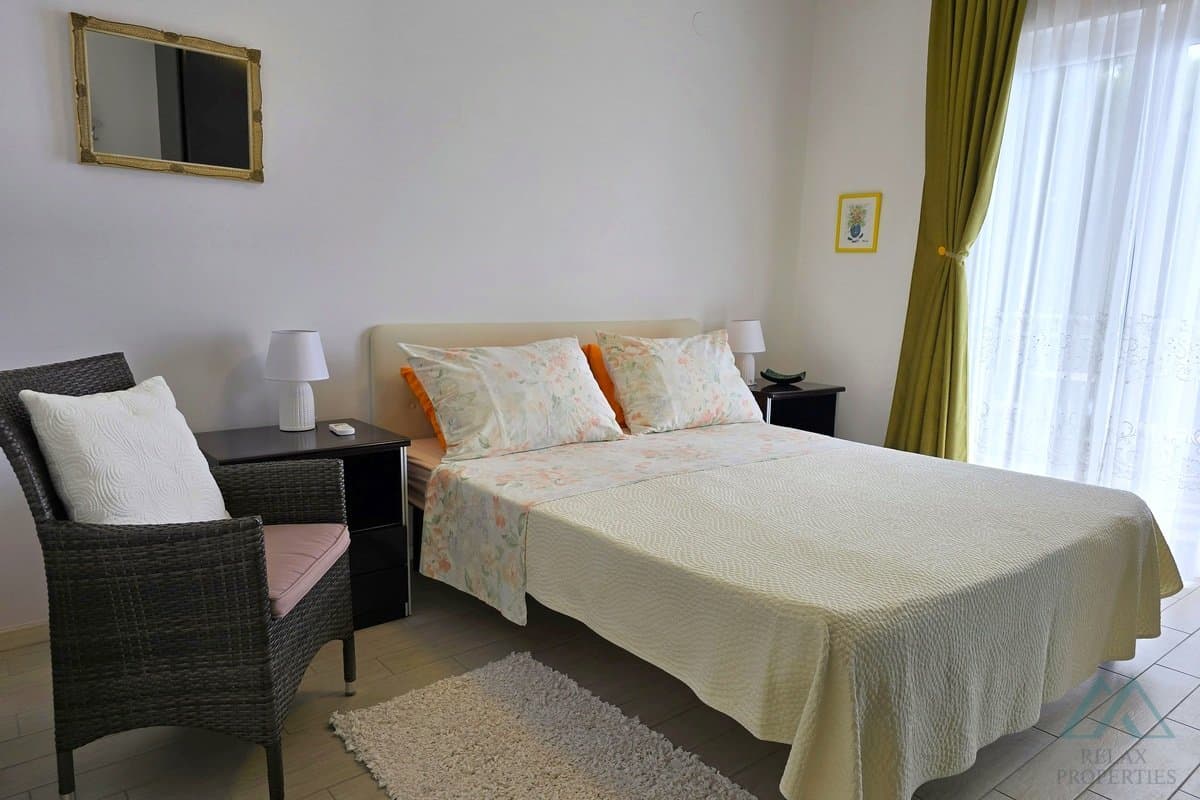 Apartmánový dom s panoramatickým výhľadom na more – Omišská riviéra - foto 14