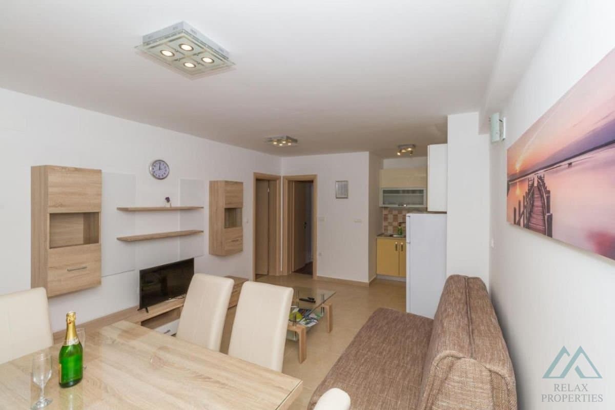 Apartmánový dom na predaj, len 100m od mora, Vodice, Chorvátsko - foto 6