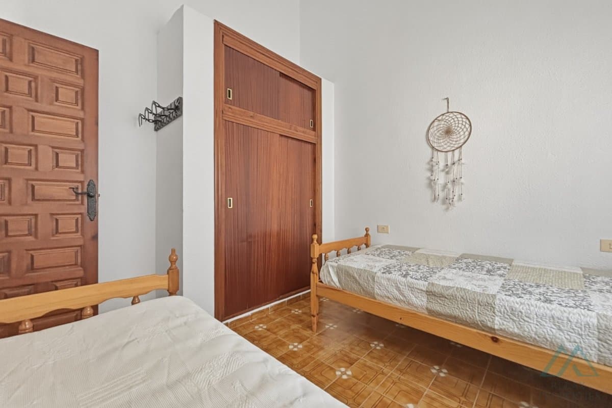 3 izbový apartmán, výhľad na more, 500m od pláže, La Mata, Španielsko - foto 12