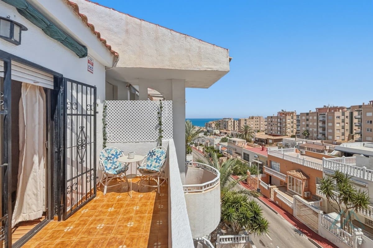 3 izbový apartmán, výhľad na more, 500m od pláže, La Mata, Španielsko - 5