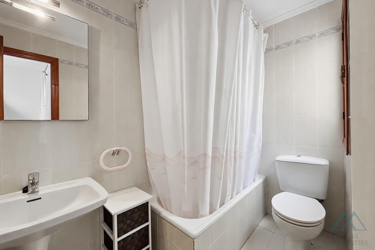 Skvelá cena! 2 izbový apartmán, bazén a len 400 metrov od pláže La Mata, Španielsko - foto 10