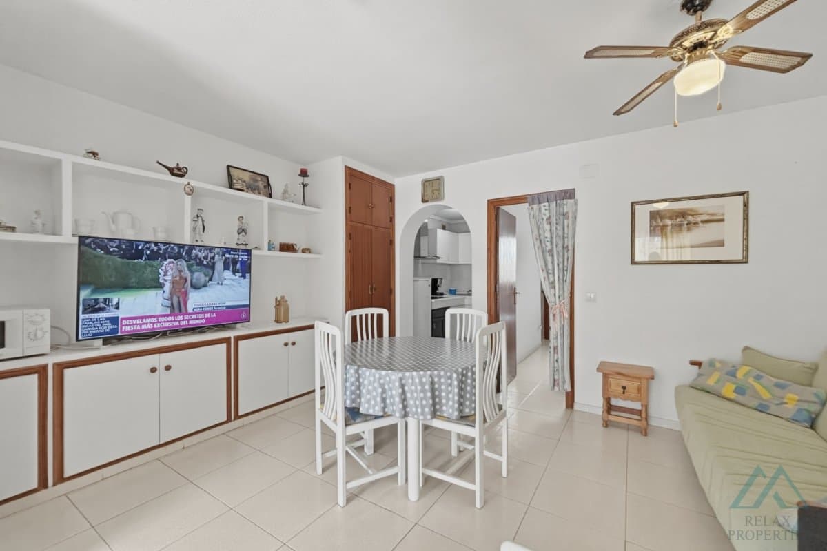 Skvelá cena! 2 izbový apartmán, bazén a len 400 metrov od pláže La Mata, Španielsko - 5