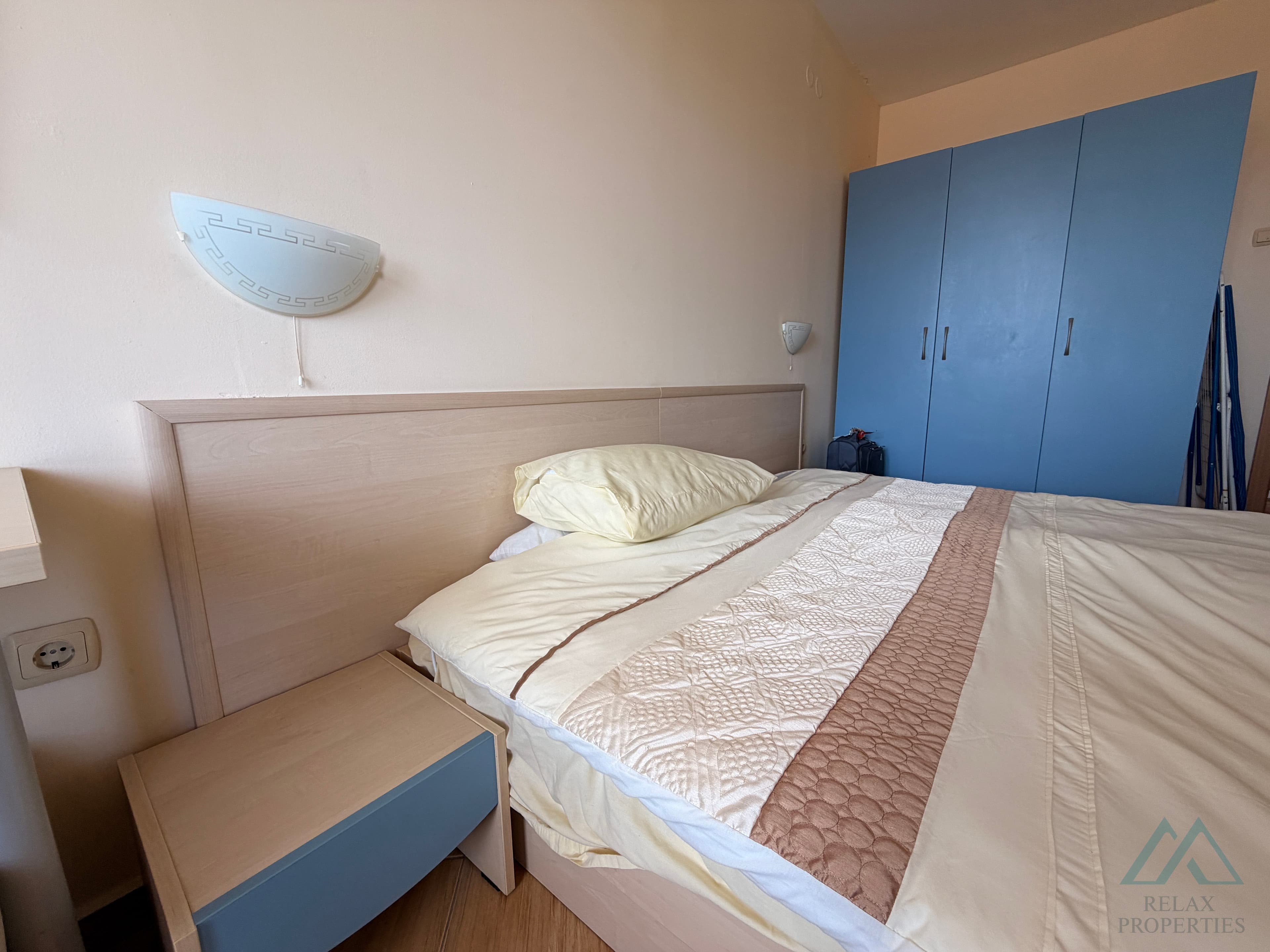2 izbový apartmán s parkovaním len 300m od mora, Slnečné pobrežie, Bulharsko - foto 10