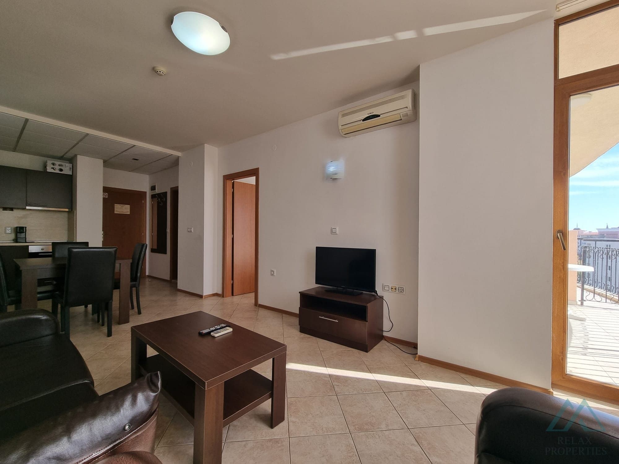 2-izbový apartmán s výhľadom na bazén, 200 m od pláže – Poseidon, Slnečné pobrežie - foto 8