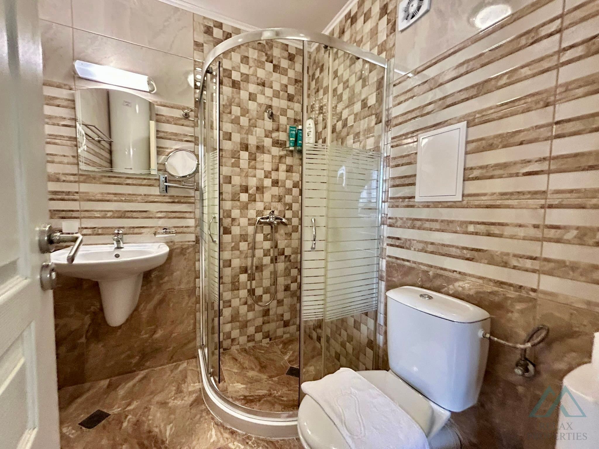 3-izbový apartmán v rezorte Tarsis Club & Spa, Slnečné pobrežie - foto 15